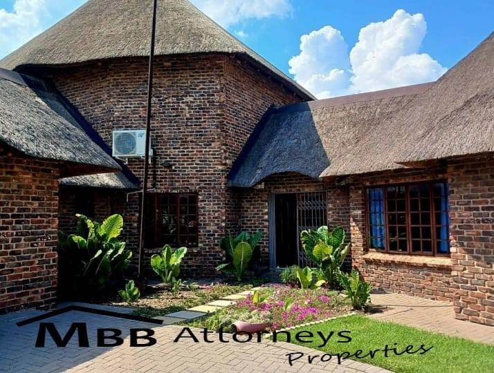 7 Bedroom Property for Sale in Viljoenskroon Free State